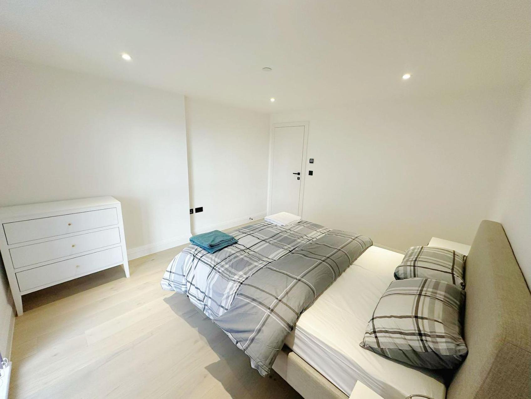 Luxury Modern Flat Near Center * Londra